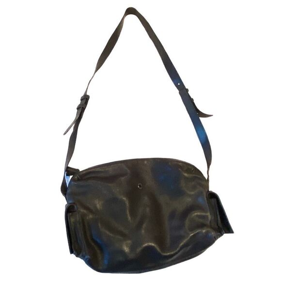 1161 1980s Bottega Veneta Crossbody Marco Polo Black Pebbled Leather Bag - Picture 1 of 9